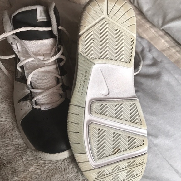 SOLD.  Nike hightops - Picture 4 of 5